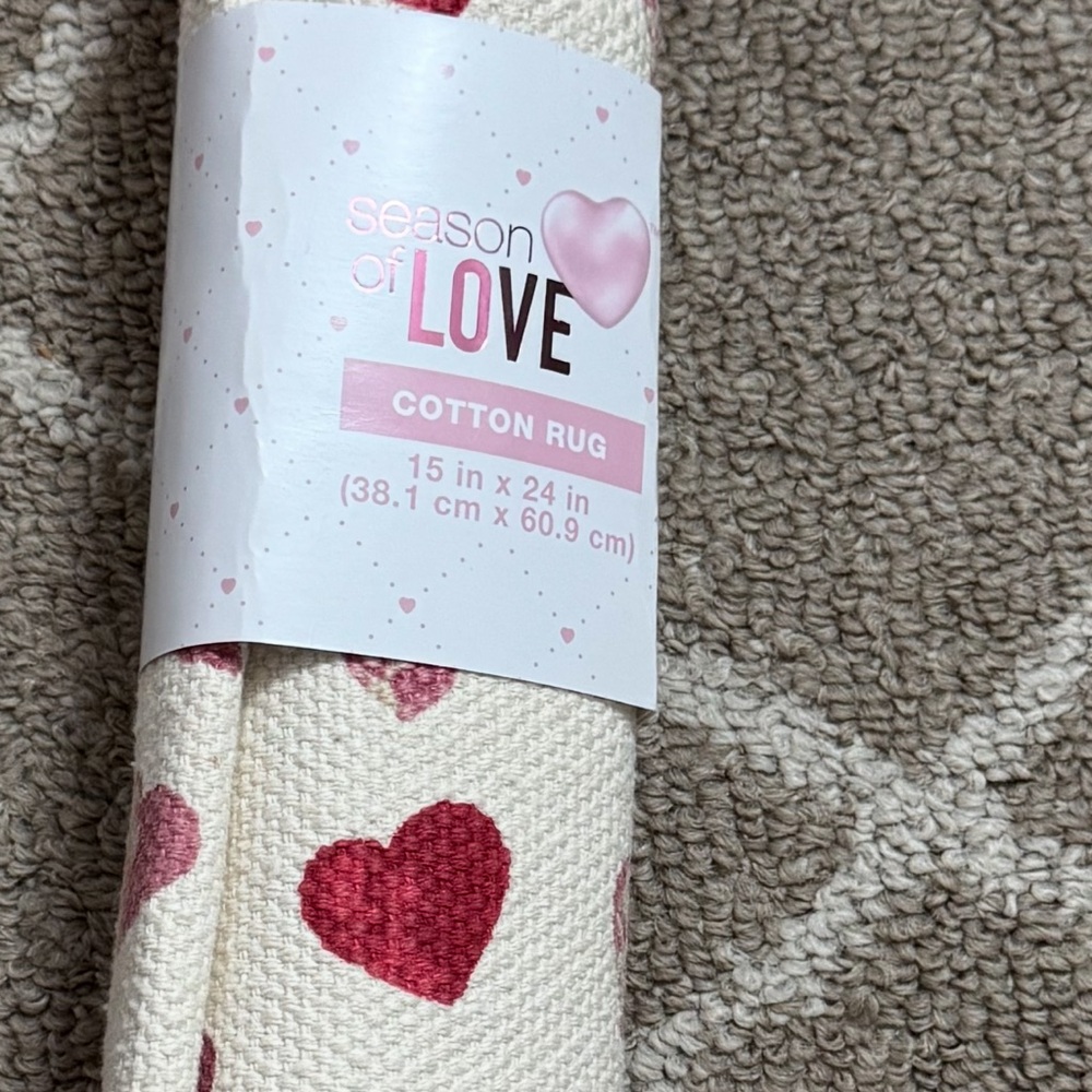 Season of Love Cotton Rug with Red Hearts